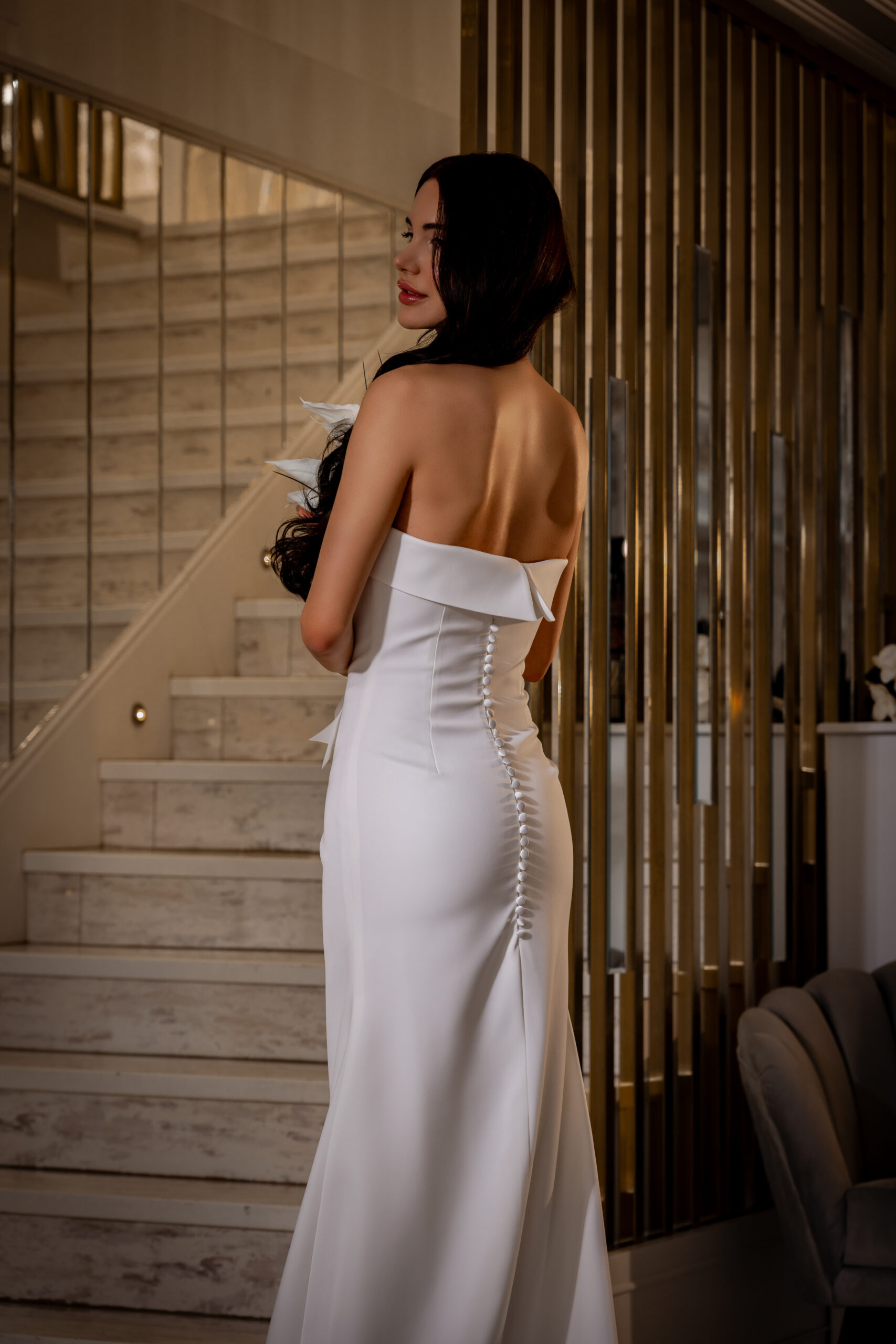 White 2 - Image 3