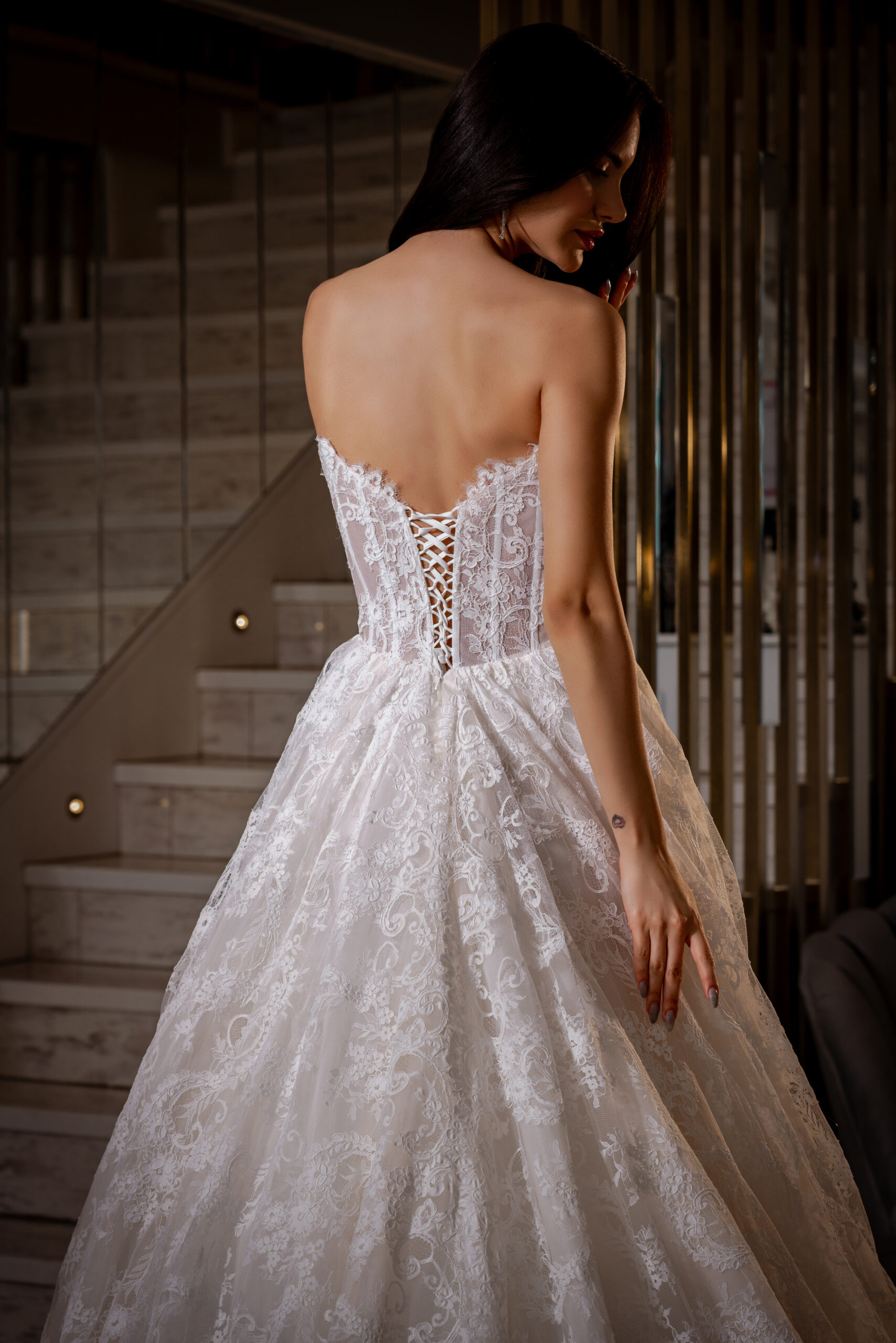 Elegant 3 - Image 3
